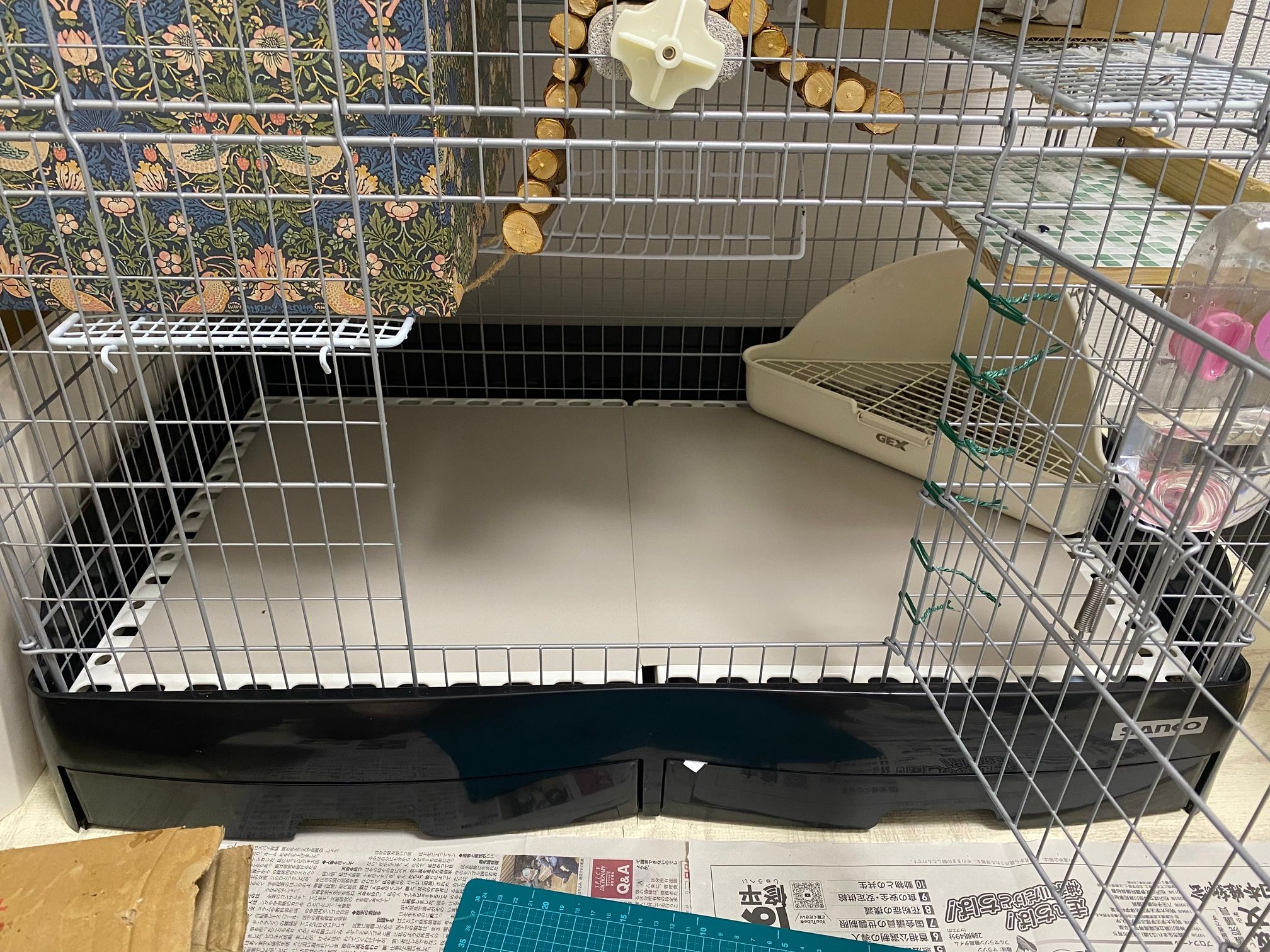 イージーホーム80ハイの樹脂すのこにPPシートを貼った様子